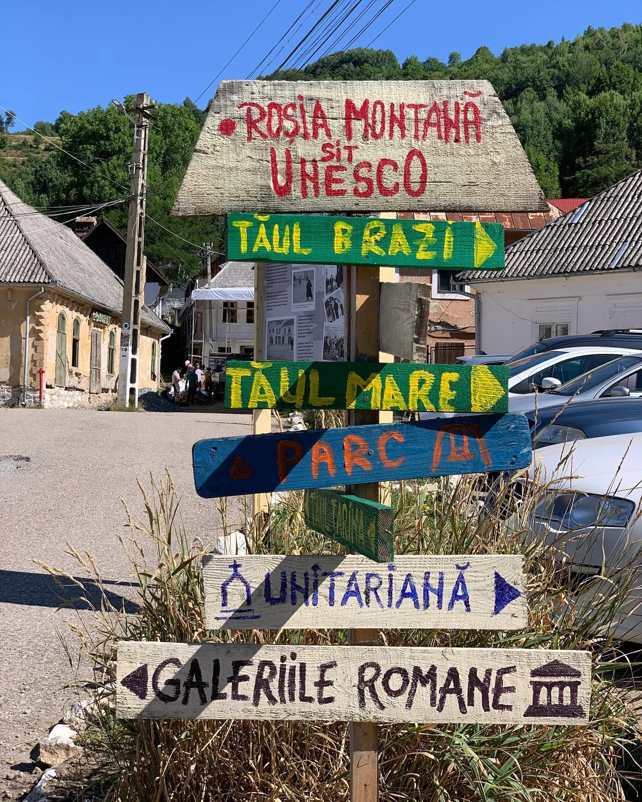 •ROSIA MONTANĂ