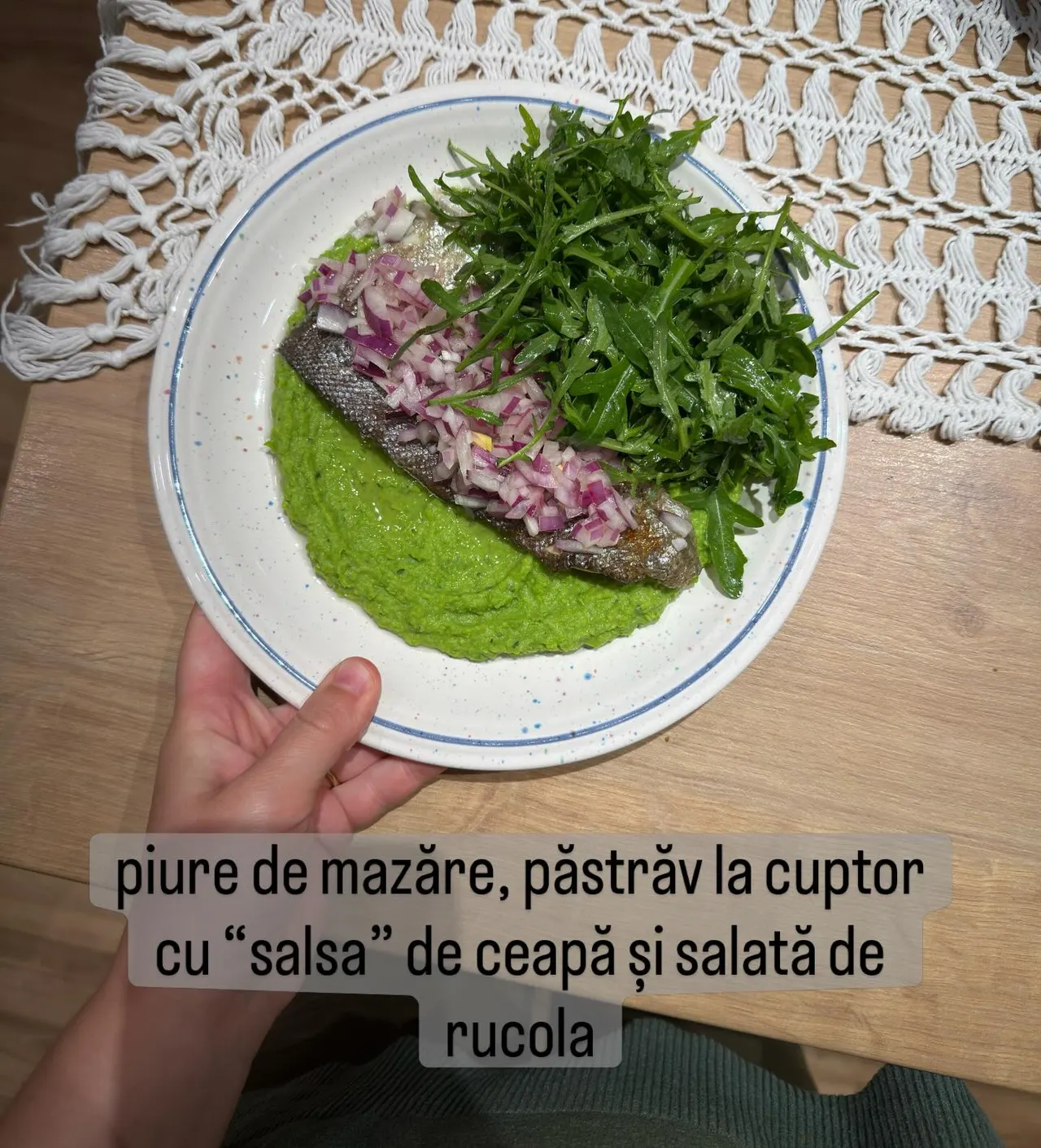 piure de mazăre, păstrav la cuptor