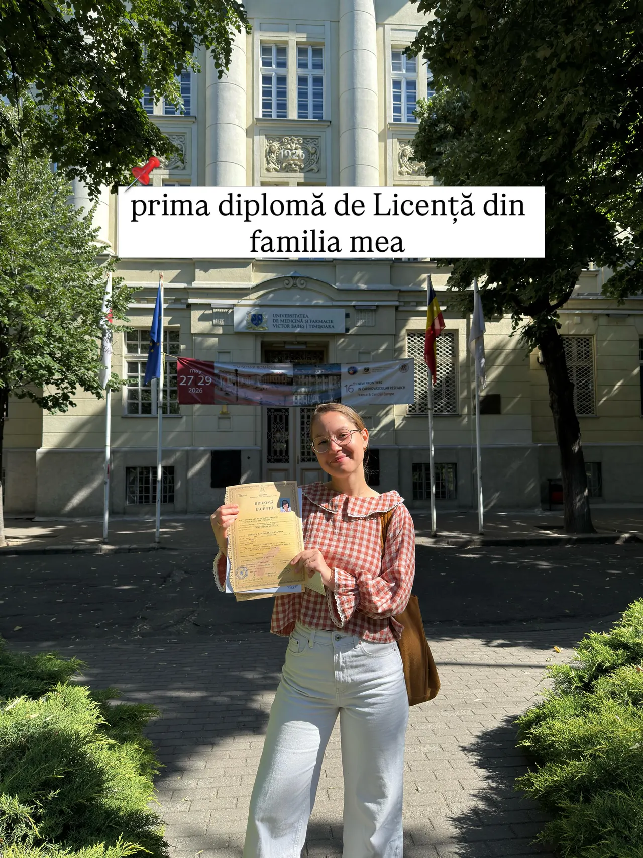 prima diplomă de Licență din