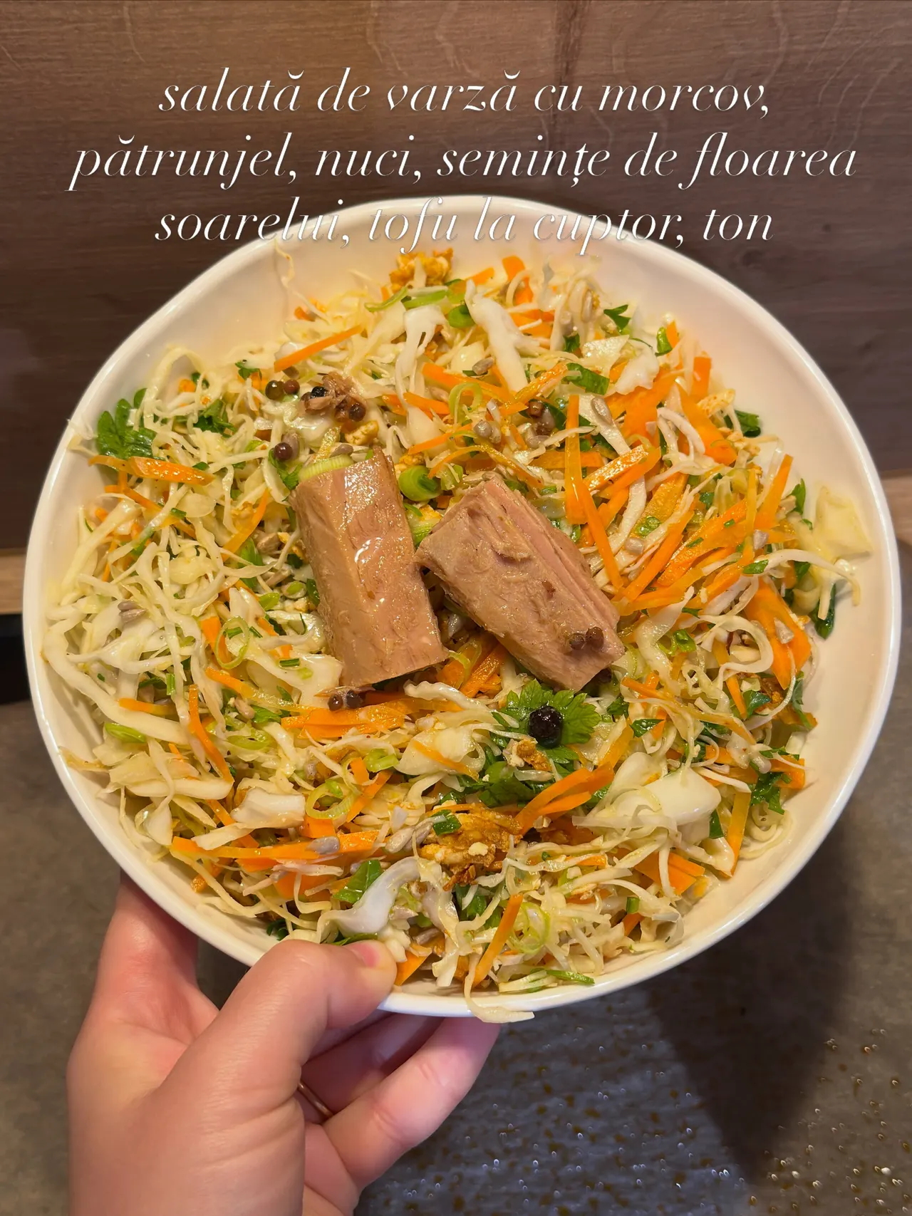 salată de varza cu morcov,