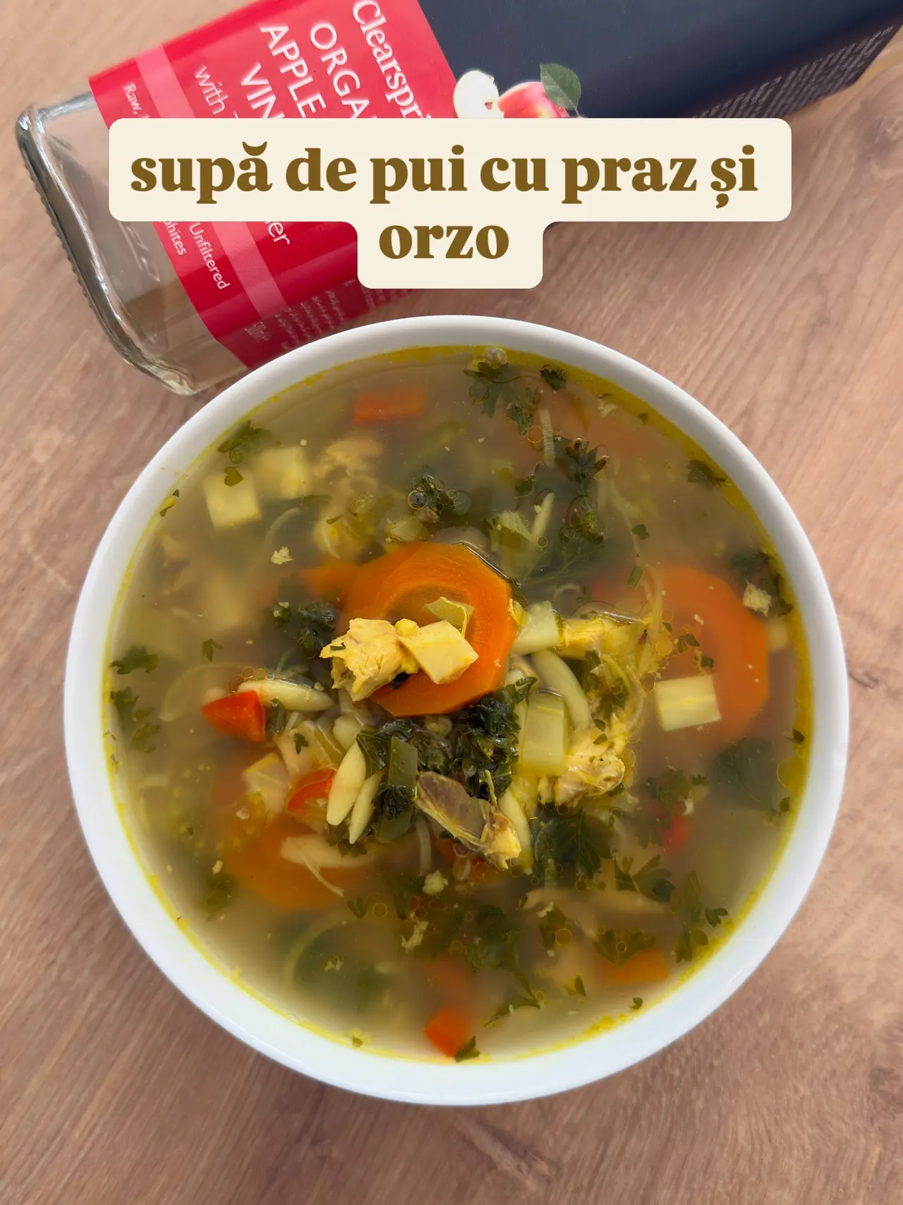 supă de pui cu praz și orzo